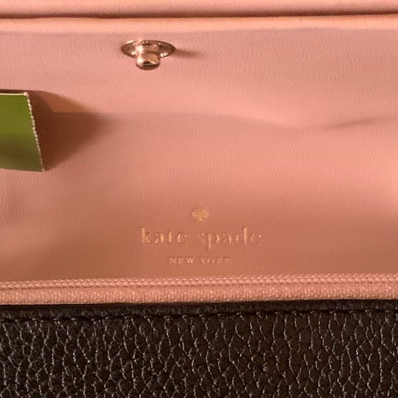 ♠️NWT kate spade Black Leather Crossbody♠️ - Picture 7 of 8